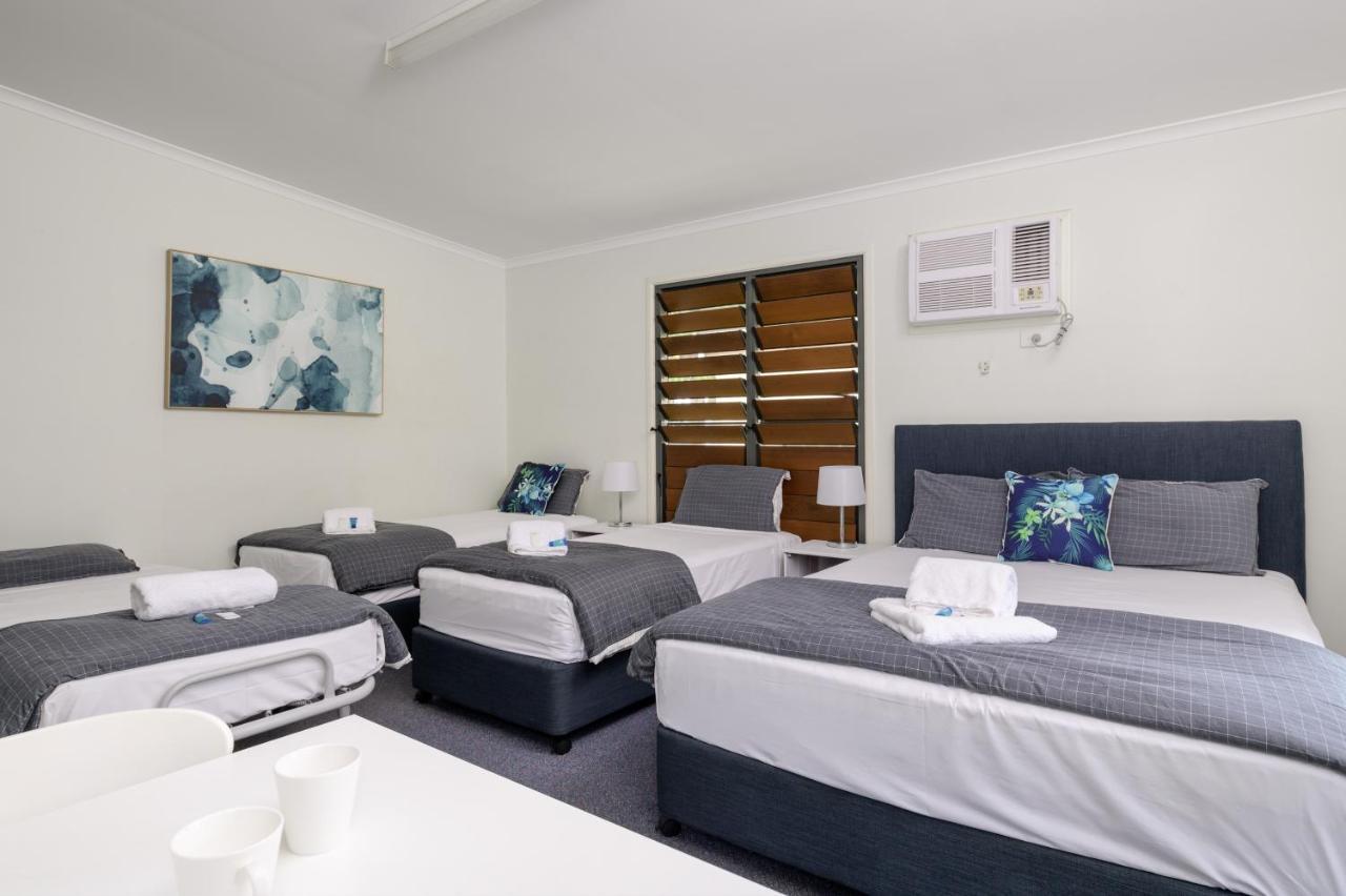 Tin Can Bay'S Sleepy Lagoon Motel מראה חיצוני תמונה