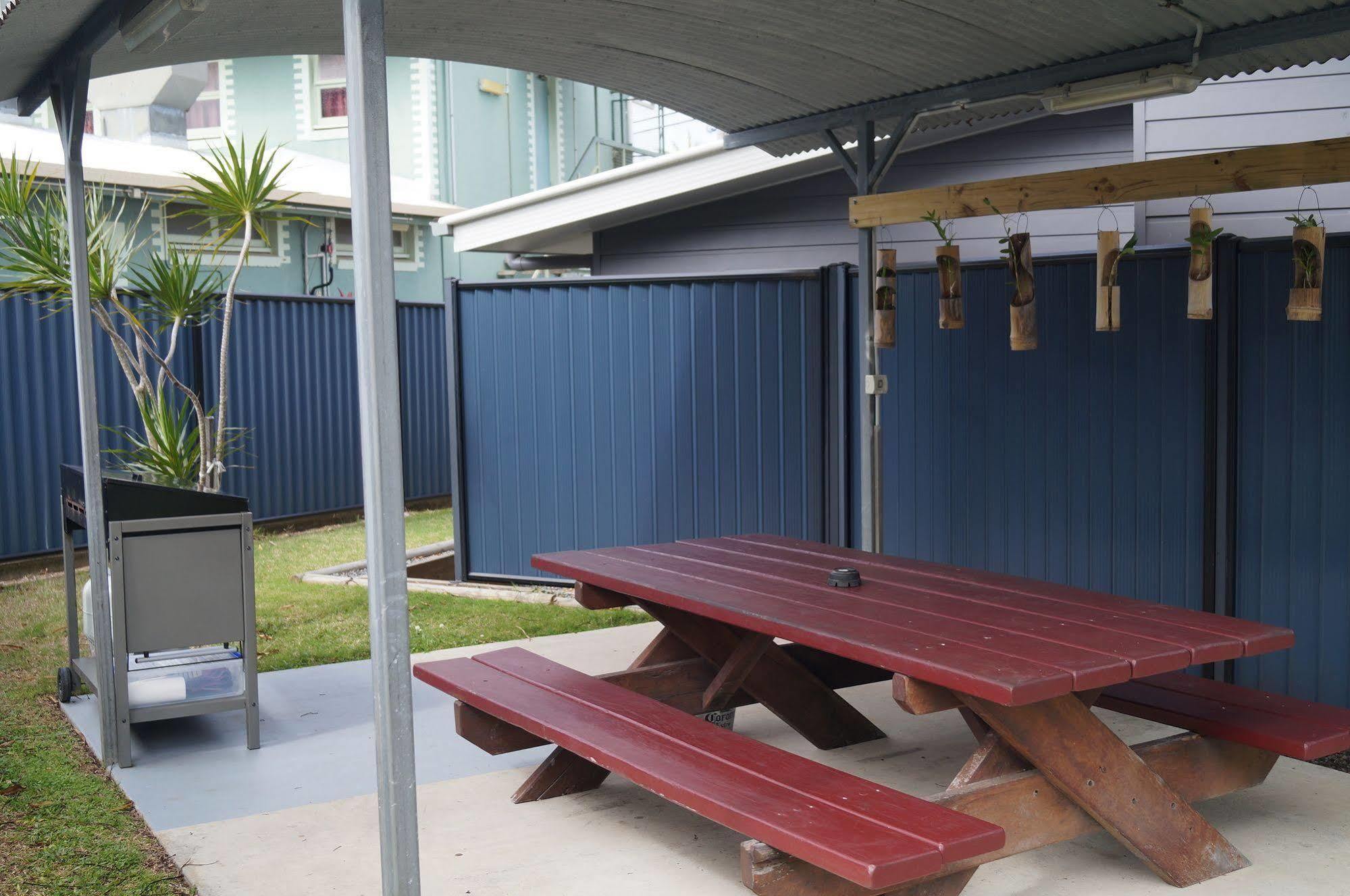 Tin Can Bay'S Sleepy Lagoon Motel מראה חיצוני תמונה