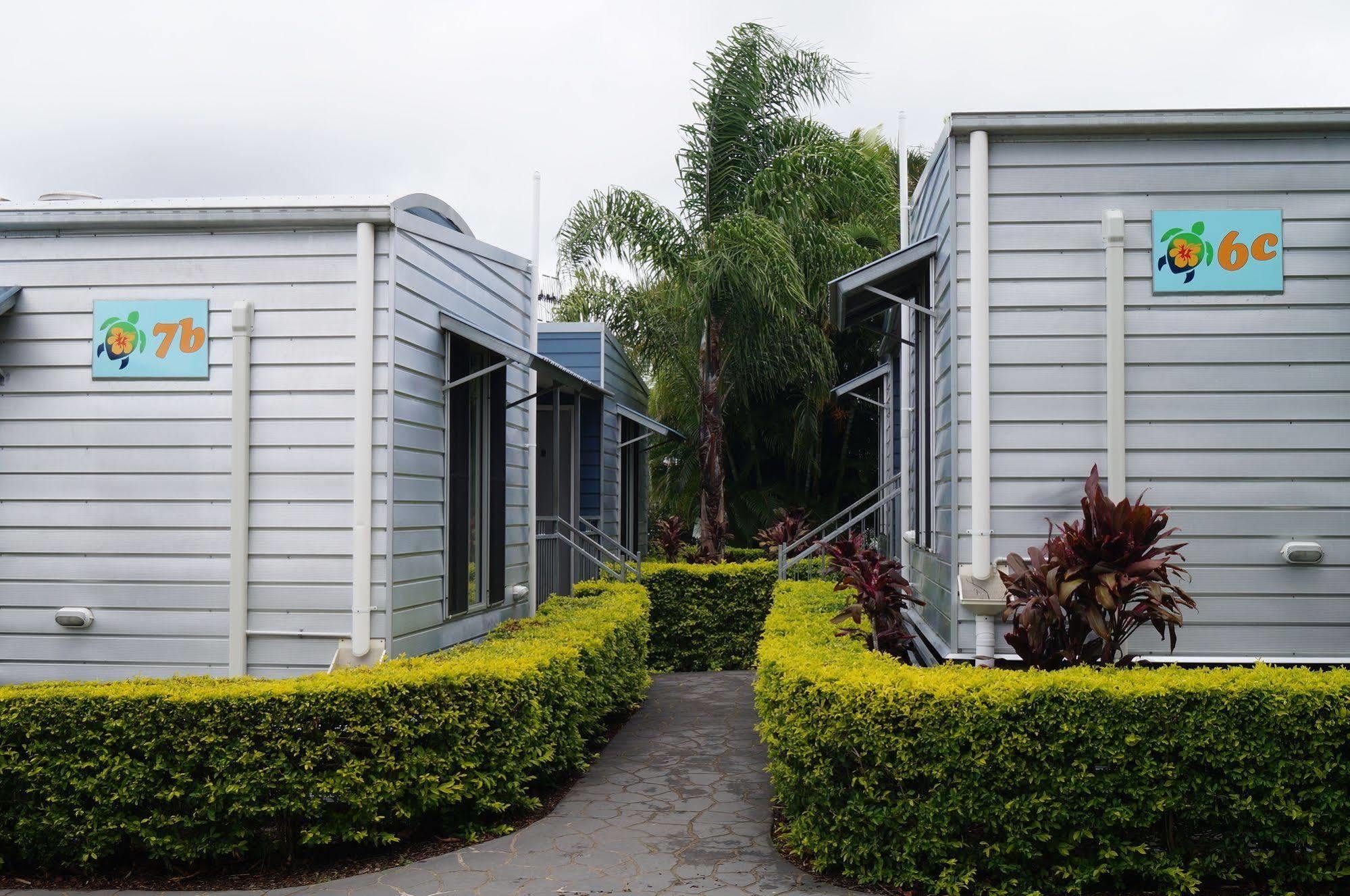 Tin Can Bay'S Sleepy Lagoon Motel מראה חיצוני תמונה