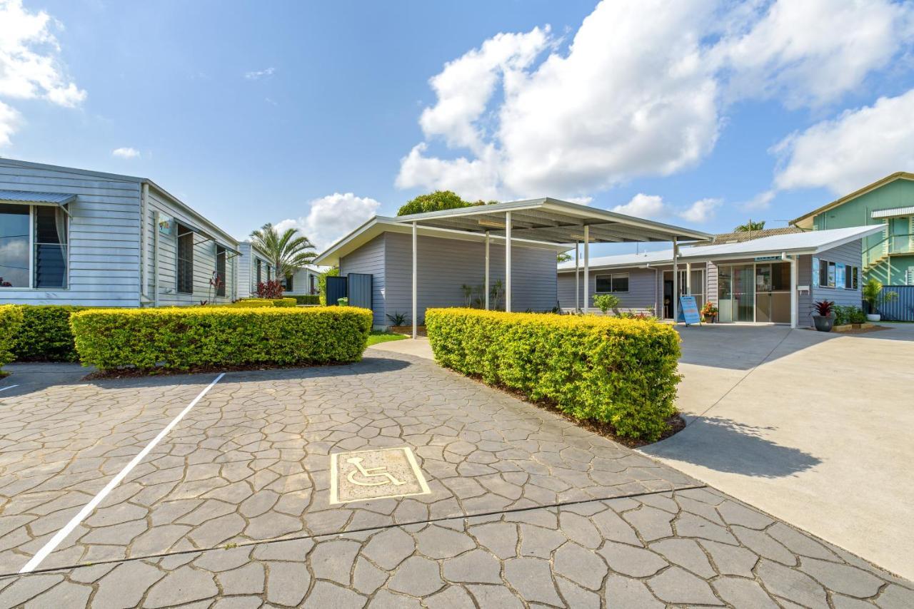 Tin Can Bay'S Sleepy Lagoon Motel מראה חיצוני תמונה